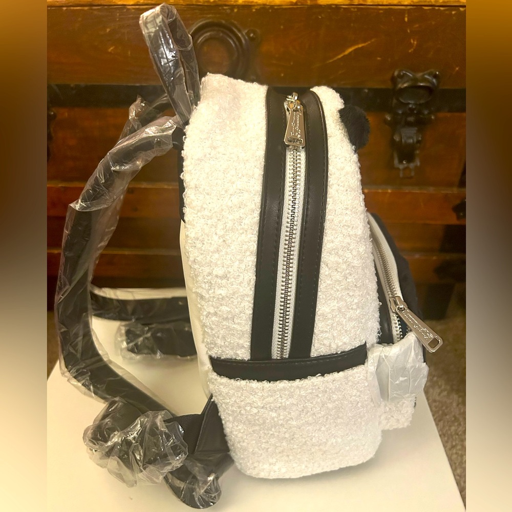 Loungefly Dreamworks Kung Fu Panda Sherpa Mini Backpack - NWT - Picture 4 of 5